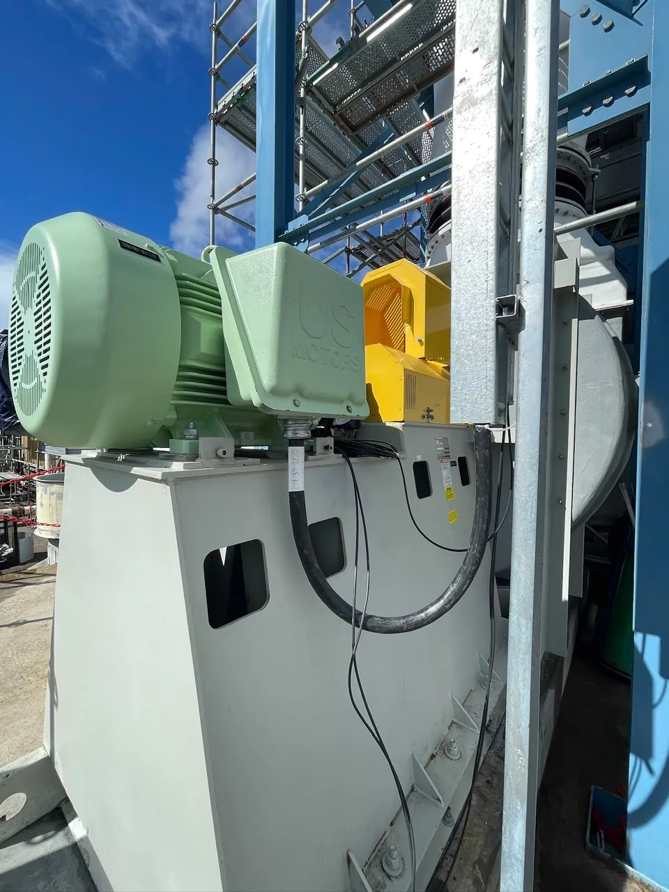 Trabajo eléctrico industrial 5